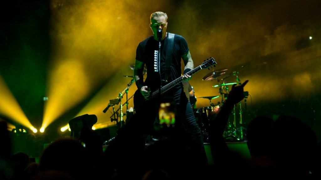 How to Dress Like James Hetfield